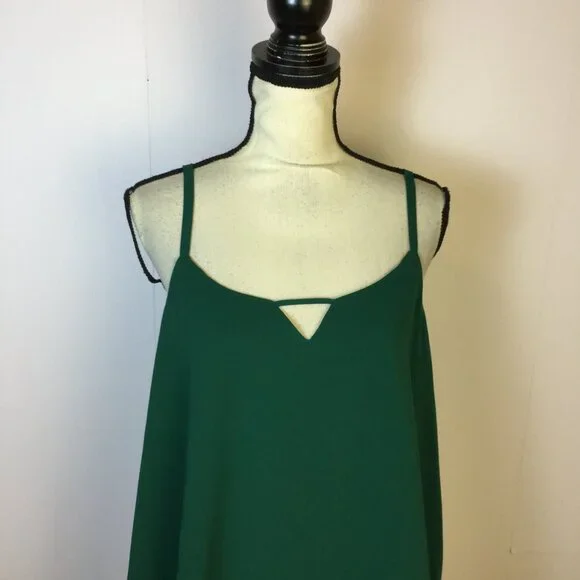 Torrid Swing Cami Tank Top Size 1X Womans Plus Green Chiffon Keyhole Lined - Picture 10 of 13